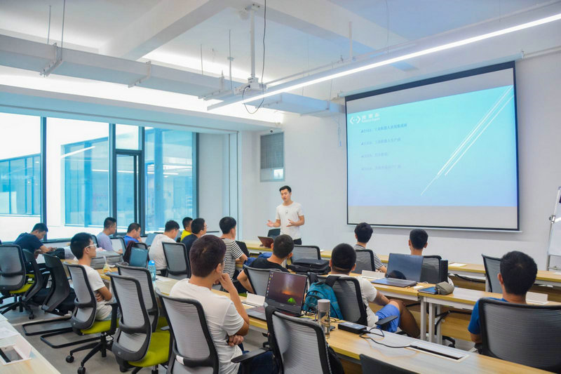 教育培訓(xùn)類企業(yè)彩鈴內(nèi)容范文